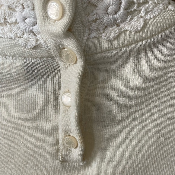Wool blend women’s ivory/cream sweater with Crotchet Floral Details•••Mock neck - Picture 5 of 10